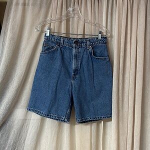 Vintage Levi's 951 Relaxed Blue Denim Jean Shorts Size 8